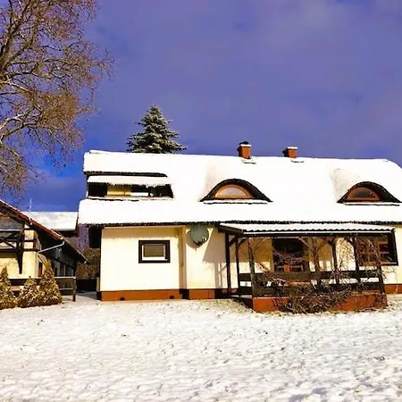 Σπίτι διακοπών With Thatched Roof, Rekowo *