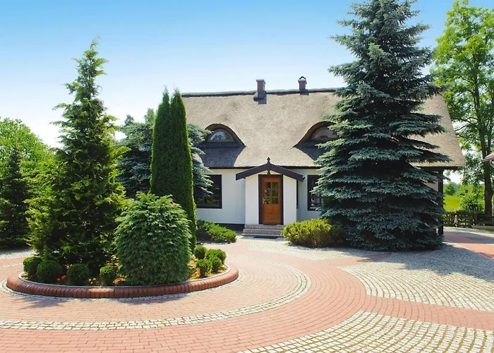 With Thatched Roof, Rekowo 펜션 *